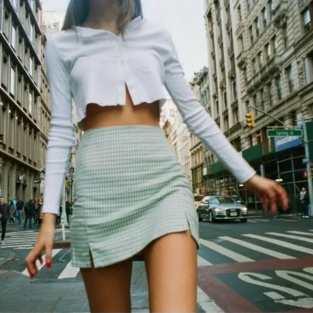 BRANDY MELVILLE green plaid skirt